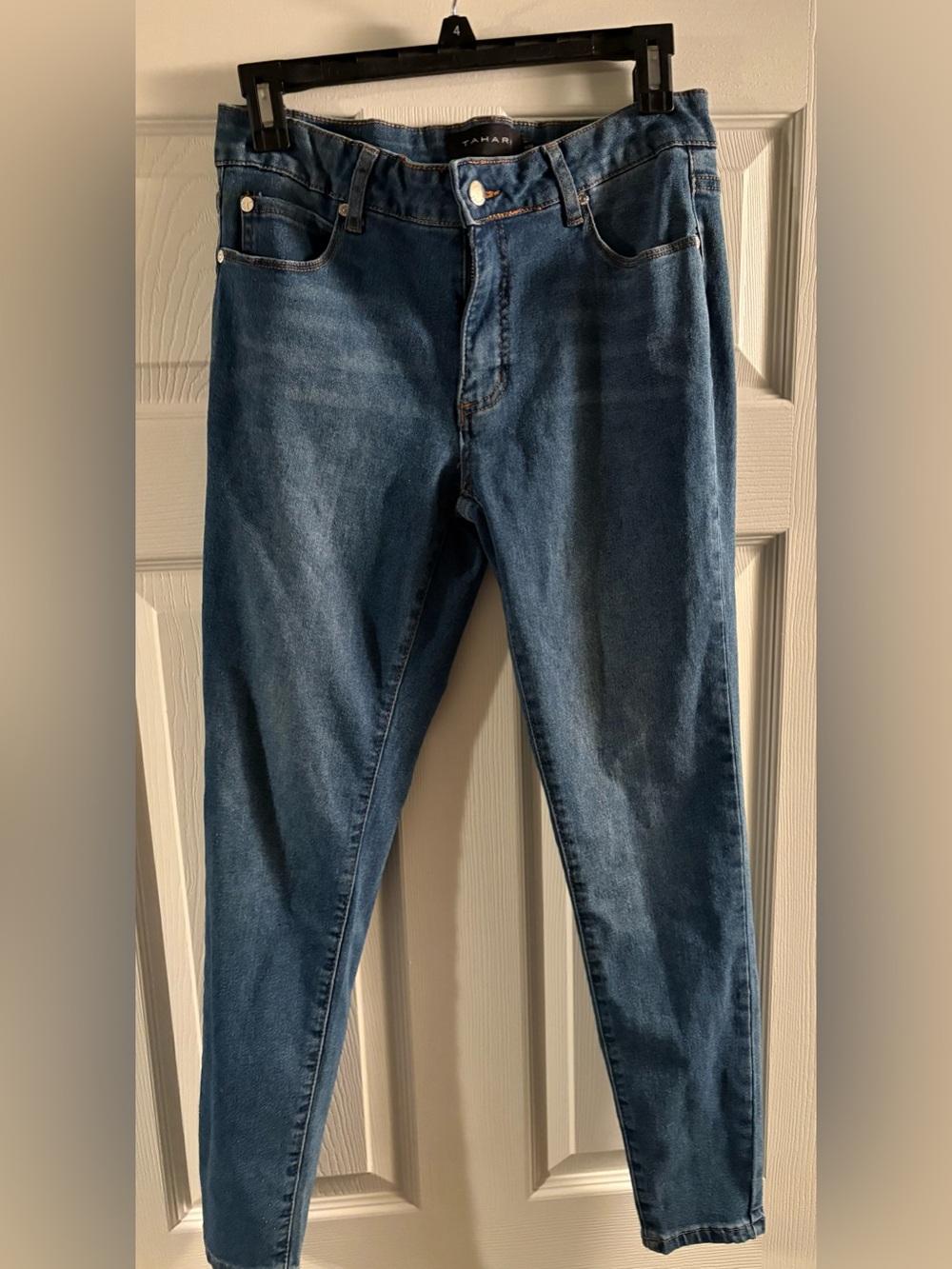 Tahari Blue Denim SZ 26/28 Skinny Jeans